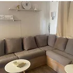 **magnifique Nouveau Bungalow** Village Siblu - - Piscine - Sauna... مكان تخييم فالراس بلاج