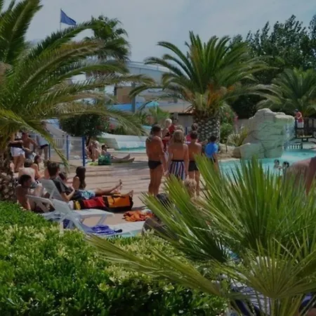 **magnifique Nouveau Bungalow** Village Siblu - - Piscine - Sauna... *